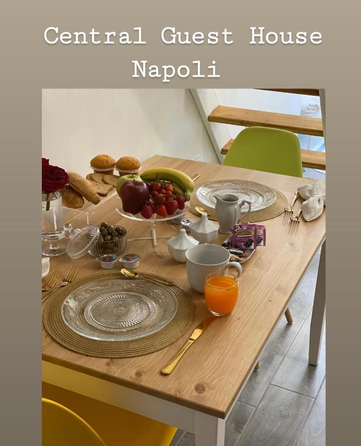 Central Guest House Napoli Esterno foto
