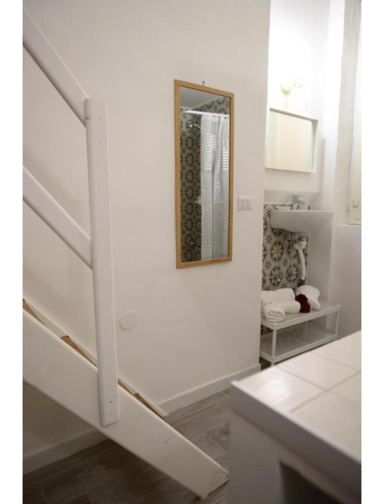 Central Guest House Napoli Esterno foto